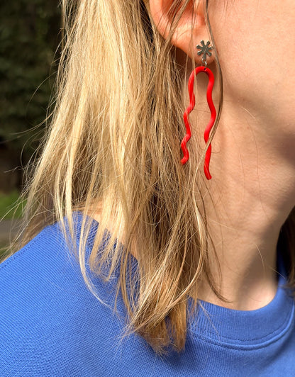 Lightweight WAVY earrings