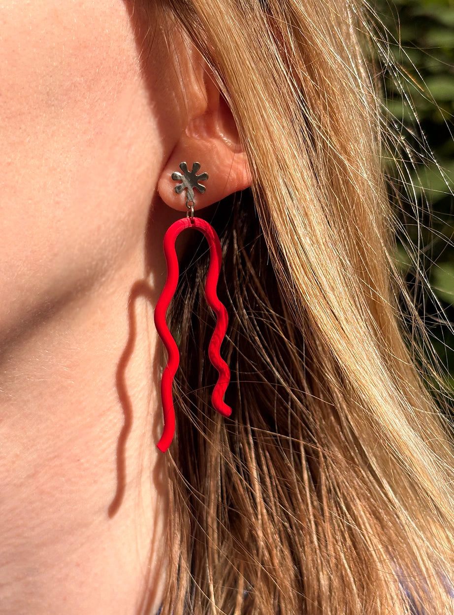 Lightweight WAVY earrings